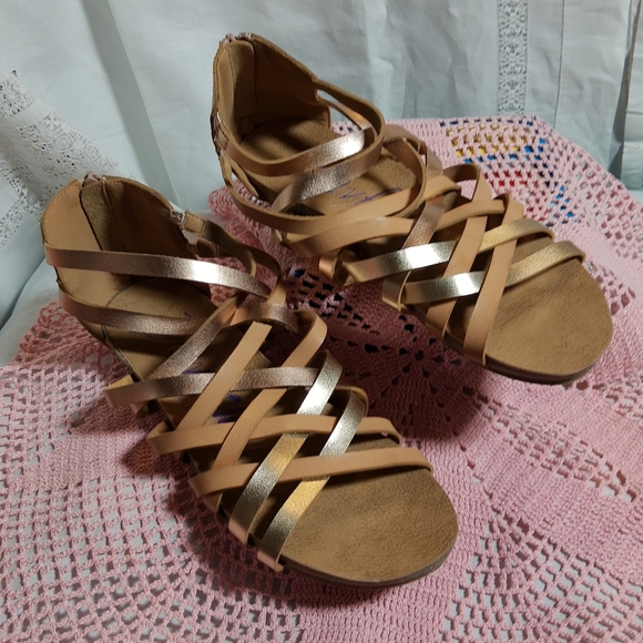 Blowfish Shoes - Blowfish Malibu gladiator style sandals size